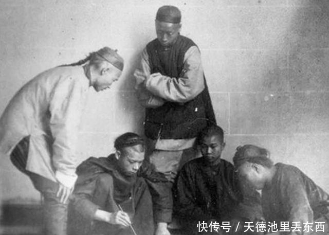 满汉官员|200多年间,满族人打心眼里看不起汉族人,满清皇帝更是如此