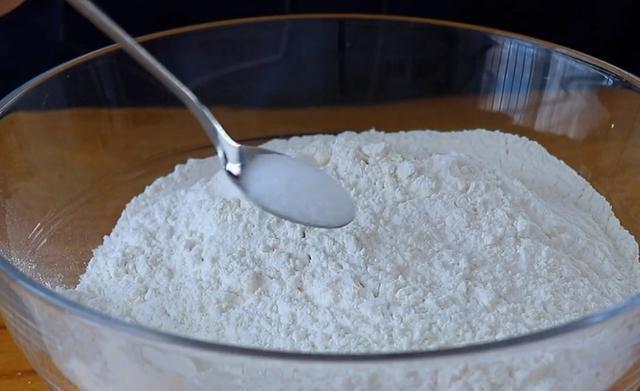 酱香|酱香饼,千层酥脆,酱香浓郁,香辣可口,比买的还好吃