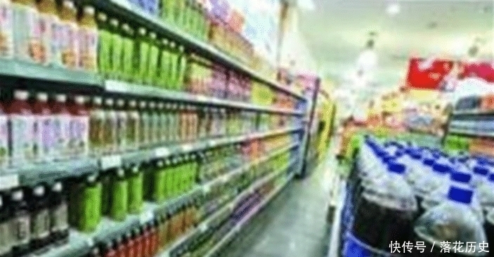  法律|超市先喝饮料后付钱的做法，引起网友热议，其实法律上是允许的