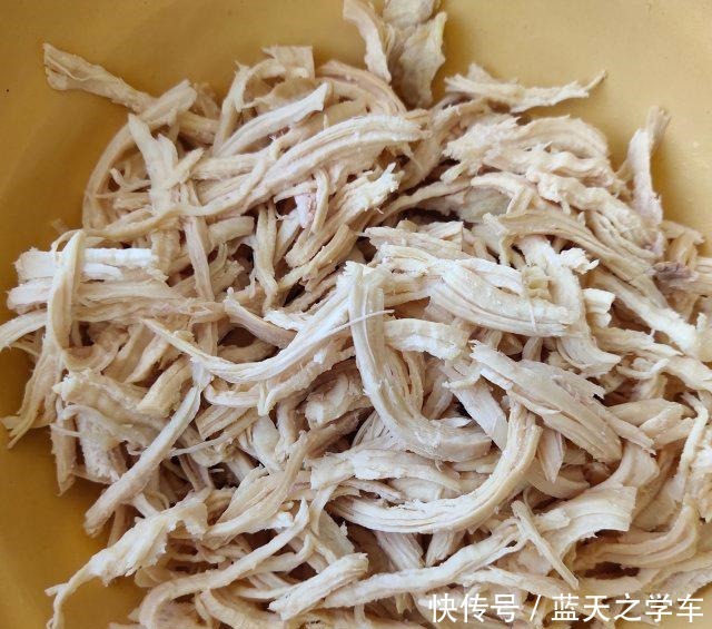  香辣|凉拌麻辣鸡丝，香辣爽口，超开胃