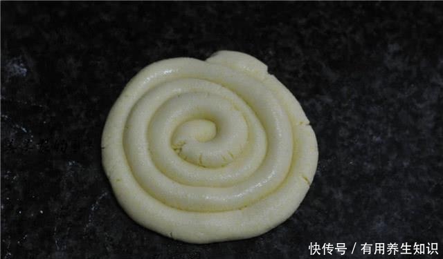 营养|早餐吃它真省事,比蛋糕面包营养多了,两口一个,孩子好喜欢!