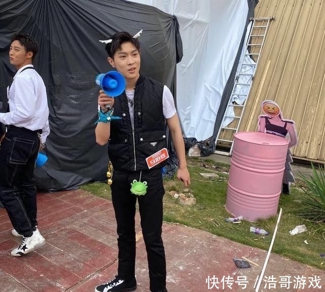 大本营|《快乐大本营》招新人,八家公司强势battle,明星选手引网友期待