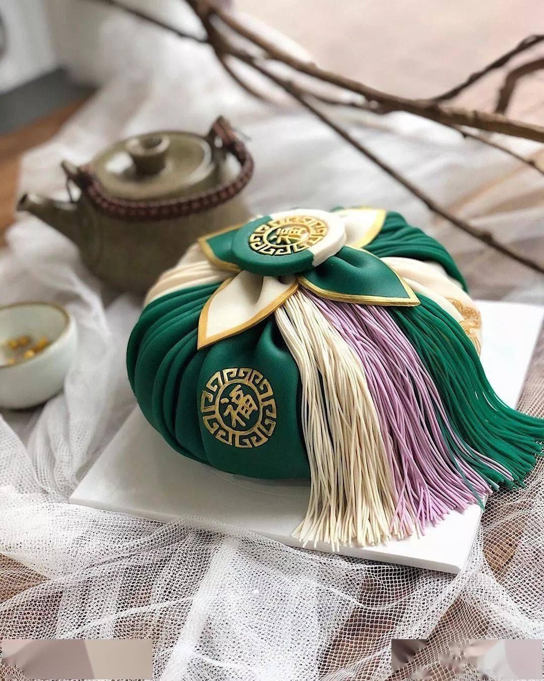 包袱蛋糕|脑洞太大韩国小姐姐晒神秘蛋糕,引百万粉丝每天催更太美了,每一张都让我流口水…