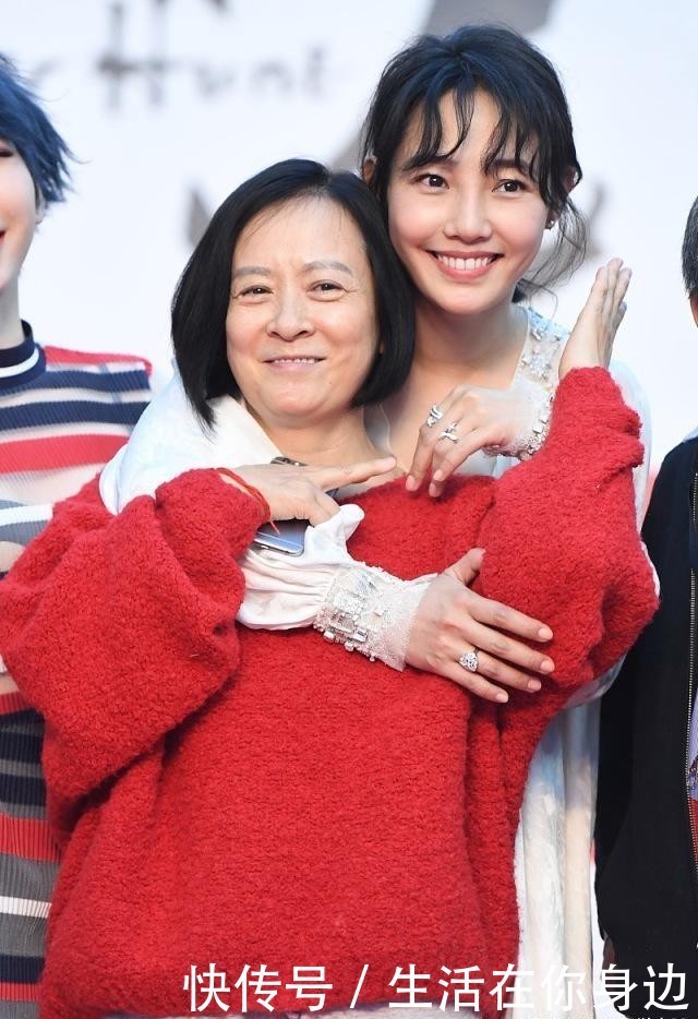 事业|93年被陈道明赏识,05年掏空华谊,王京花搞起事业有多厉害