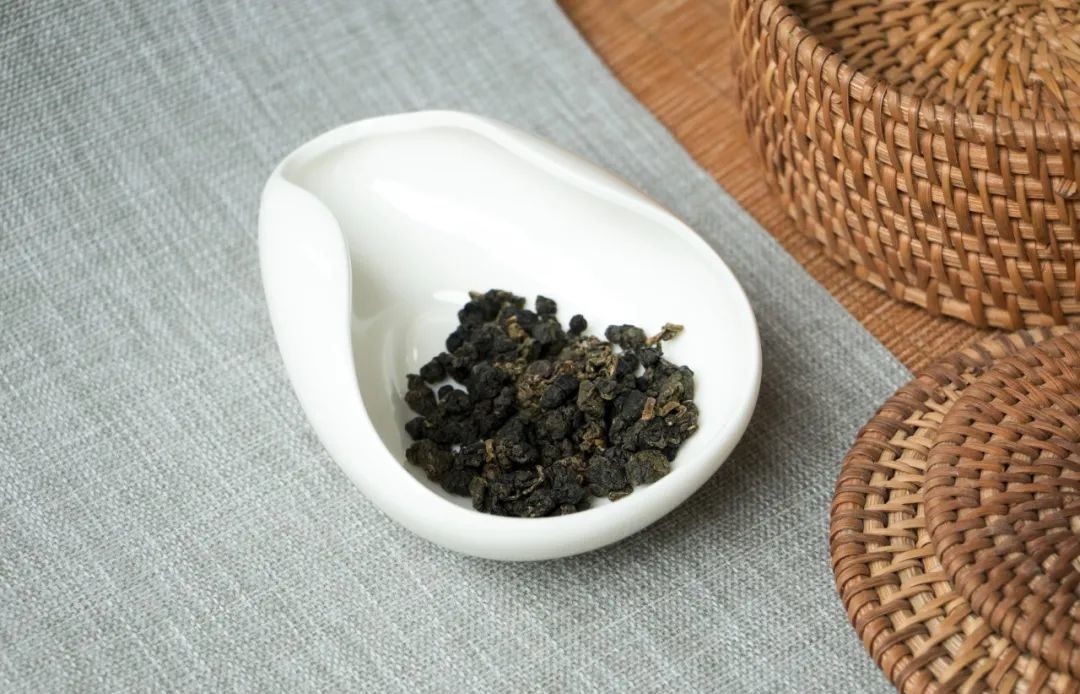 加工工艺制成|铁观音、乌龙茶,谁喊谁“爸爸”?