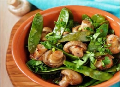 舒心|周末招待客人,亲手做六菜一汤,美味又实惠,吃得又舒心