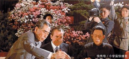尼克松|尼克松访华,在国宴上把一道菜吃个精光,此菜后成中国国菜!