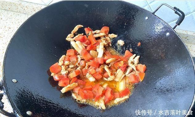 开胃菜|韭菜苔藓也可以这样吃,用西红柿炸,生津开胃菜,不够吃