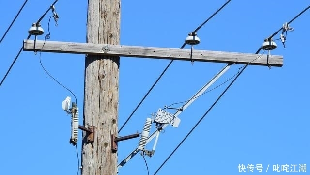 争执|80年代的“电线杆案”：邻居为电线杆争执，混战过后两家只剩女人