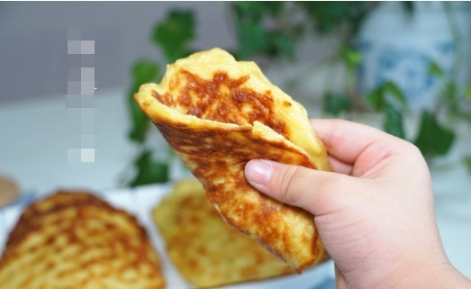 加上|多给孩子吃苹果,加上鸡蛋搅一搅,锅里一摊,孩子天天嚷着吃