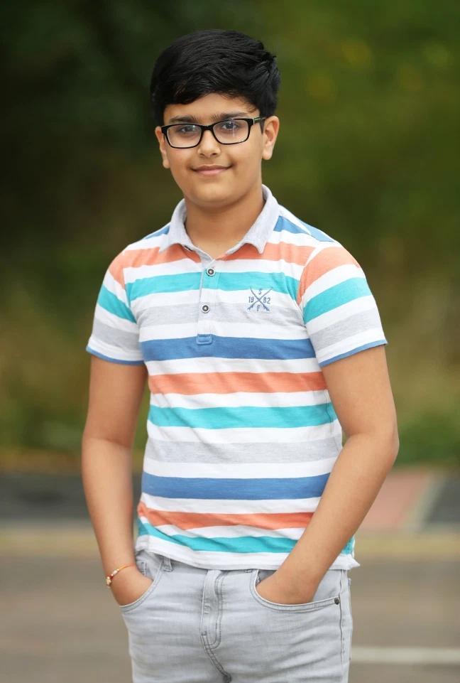  漂浮|英10岁男孩被冲进海中 靠模仿纪录片场景获救 海上漂浮一小时多