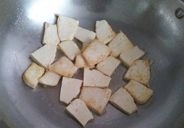 入味|炒豆腐不总是容易品尝的吗?教你怎么用这种方法做豆腐,嫩滑可口