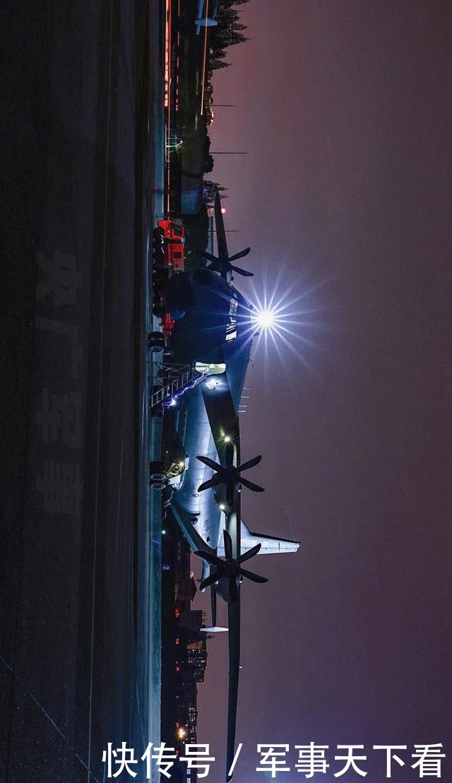 海军|剑指战场!东部战区海军航空兵出击