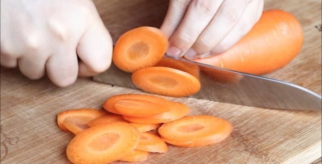 比肉|早餐不要吃面包,教你怎么懒惰,做的时候比肉还好吃