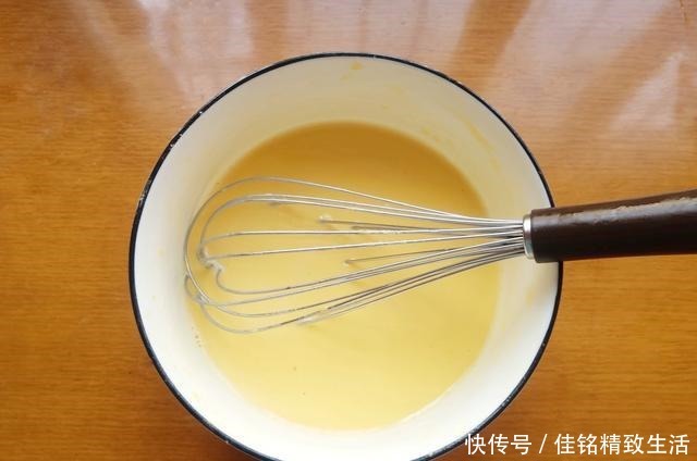 美味|这款早餐饼的做法也太简单了,10分钟就能搞定,快手省事还美味