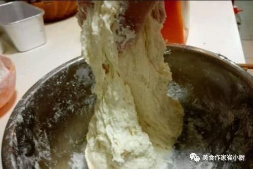 北方|电饼铛烙饼总发硬大厨牢记这2个技巧,烙饼又香又软,层次多