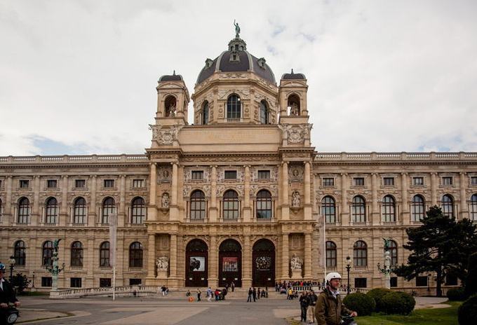 借鉴|巴别塔的油画为何是镇馆之宝，它代表着三种“罪”，还有借鉴意义