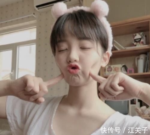 婴儿|鼻子上挤出“白色条状物”？坚持做到这3点，还你光滑“婴儿鼻”！