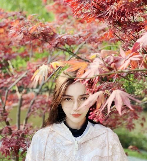 蔡徐坤|跑男成员私下聚会,蔡徐坤满脸油光,baby的素颜状态让人意外