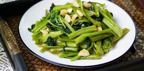 流失|空心菜直接炒就错了，发黑不脆，多加一步，营养不流失，翠绿爽脆