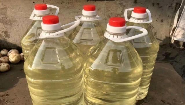 市场当中|酒精勾兑酒市场比例达九成,其实酒精勾兑酒也有优劣之分