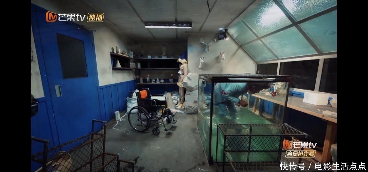  黑暗面|《密室大逃脱》揭秘童模光鲜背后的“黑暗面”，邓伦真是太惨了