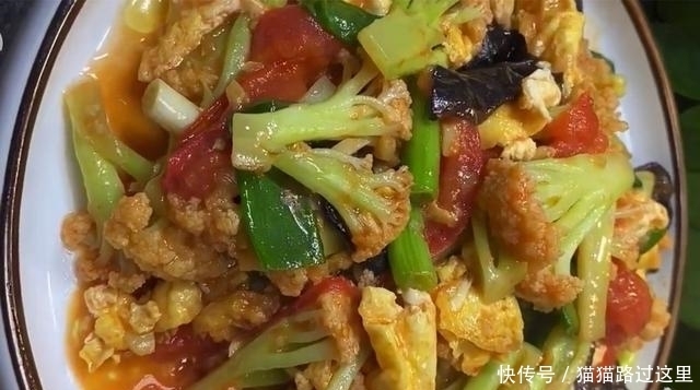 下饭|家常小炒花菜的超级简单做法,营养丰富口感脆甜,好吃又下饭