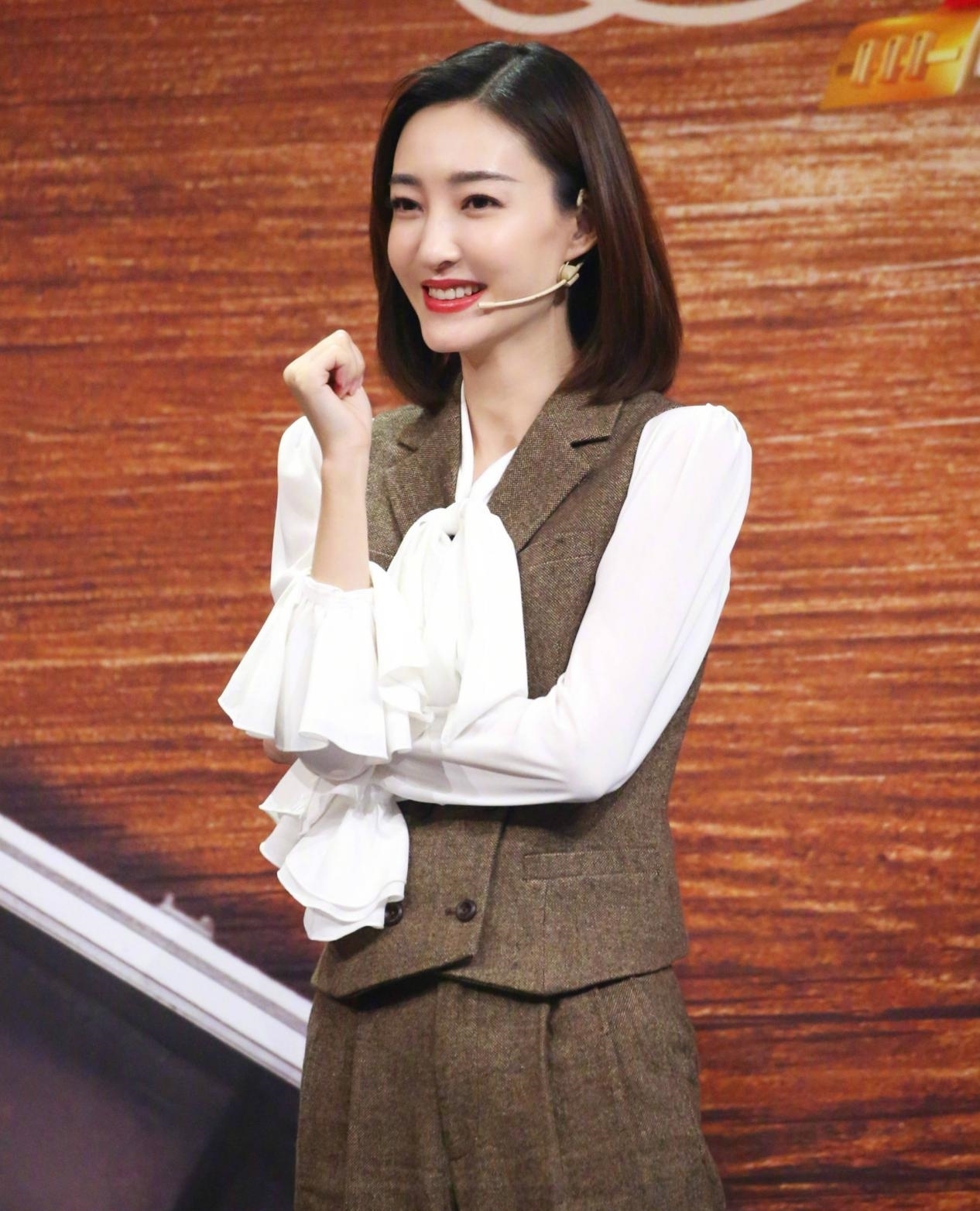  舞蹈|张雨绮组选最难的舞蹈，挑最贵的衣服，结果舞台质量就这？