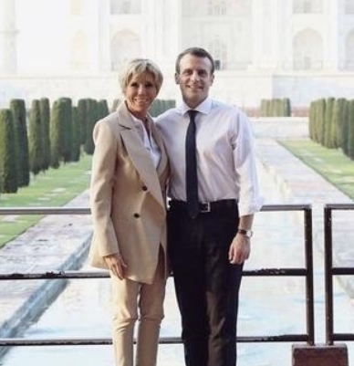 破坏|布丽吉特丸子头现身超减龄,少女感满满嫩回颜值巅峰?手部细节破坏美感