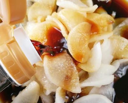 下饭|秋天,萝卜正当季,趁着便宜,快囤一点做成小菜,特别清脆下饭