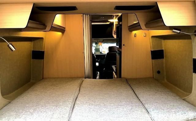 款车|卡其色金属漆涂装一款最接近欧洲设计理念的房车