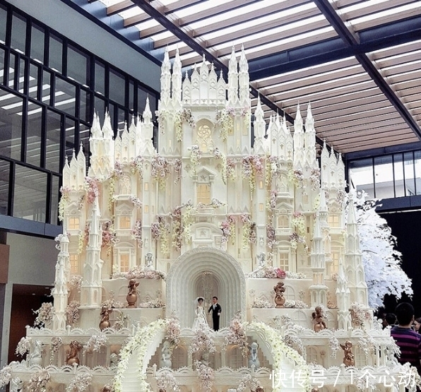 套房|印尼推出超奢华蛋糕,一个城堡蛋糕能买大城市的一套房