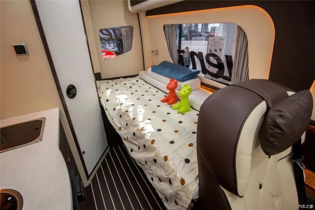  房车|B型房车中的豪华款，商用享受，家用惬意，做功精细