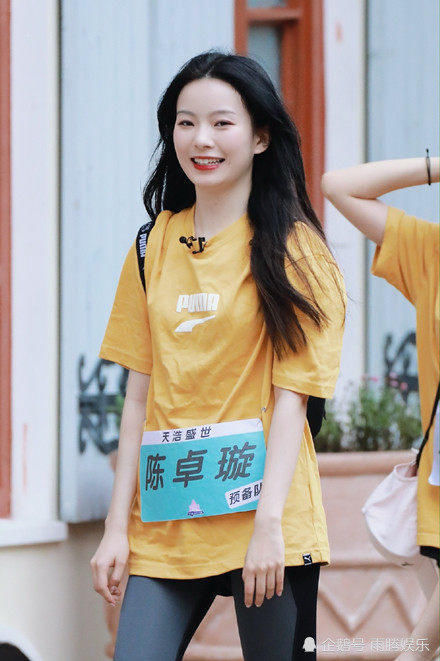 陈卓璇|硬糖少女303正式成团,徐艺洋只关注两人,姜贞羽陈卓璇姐妹情深