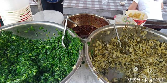 爽滑|这家浆水鱼鱼酸辣味道突出,口感爽滑筋道,风味十足