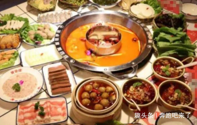 爆火|Baby奶茶店爆火!粉丝点了杯奶昔,结账时连问好几遍你没算错