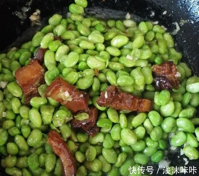 下饭|毛豆烧红烧肉,简单又下饭,全家都爱吃