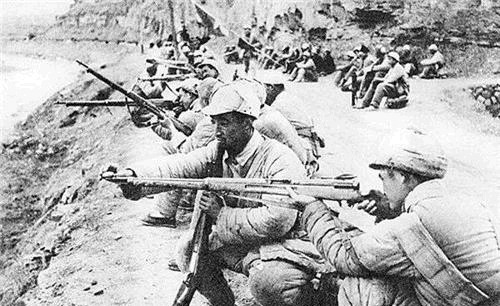 陈粟大军|华东野战军改编后，手下四大王牌纵队分属哪些兵团，军长是谁