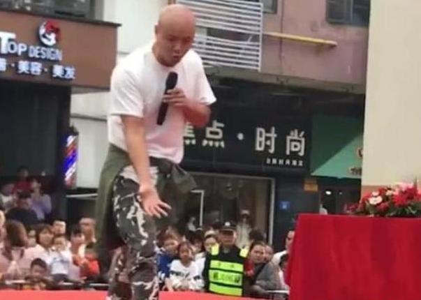 身败名裂|曾是金牌主持人,后身败名裂退出荧屏的乐嘉,现今如何