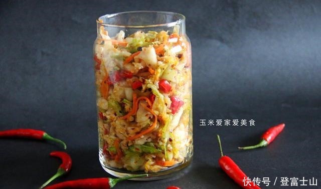 做法|包菜最下饭的做法,一次拌5瓶,酸辣脆爽,比吃肉还香