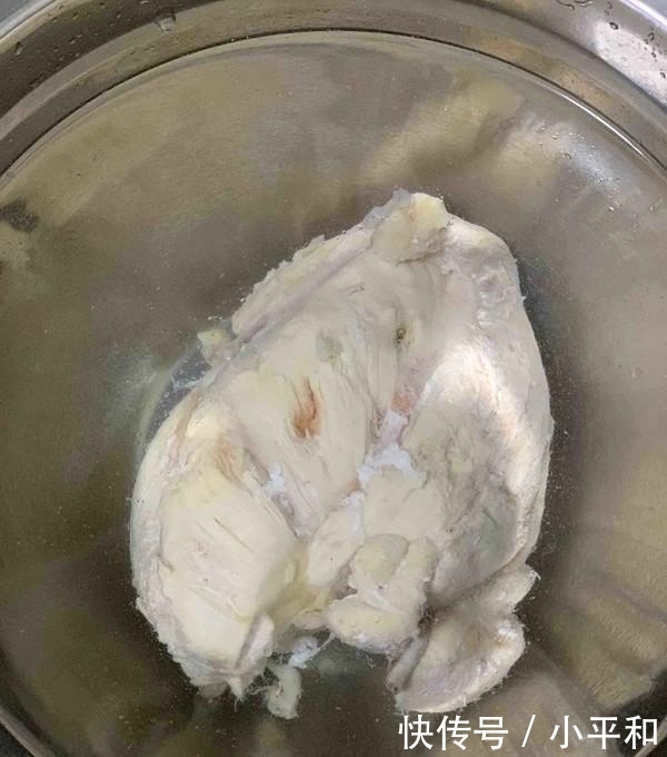  干辣椒|夏天要多吃面条，教你个懒人做法，一人三碗不够吃！大家别错过！