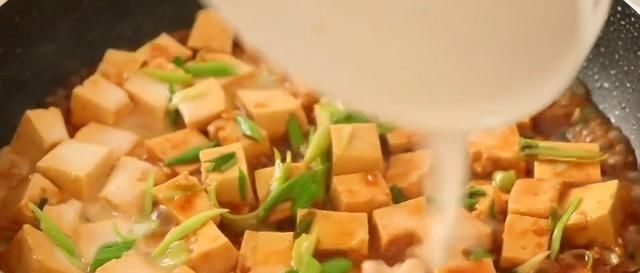 入味|豆腐自从学会这个做法,家人三天两头点名吃,鲜嫩入味,比肉都香