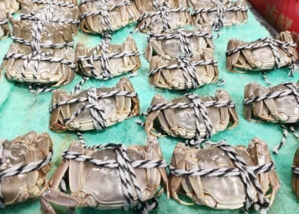 冷冻海鲜|海鲜市场最“坑”的3种海鲜,表面迷人而且便宜,老板我都不吃