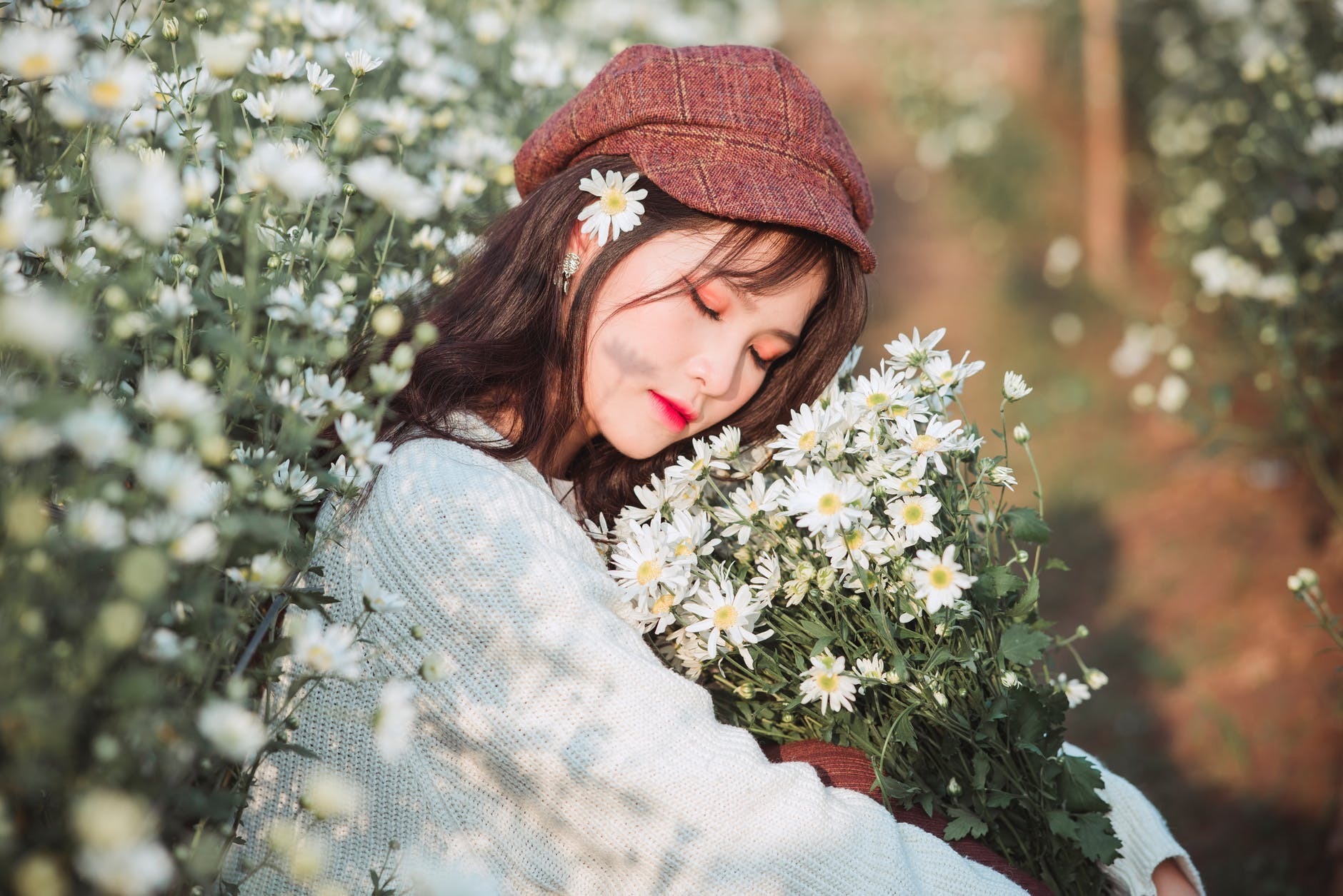 丈母娘|第一次去女友家，丈母娘笑言我们不要彩礼，只要你帮忙养她弟