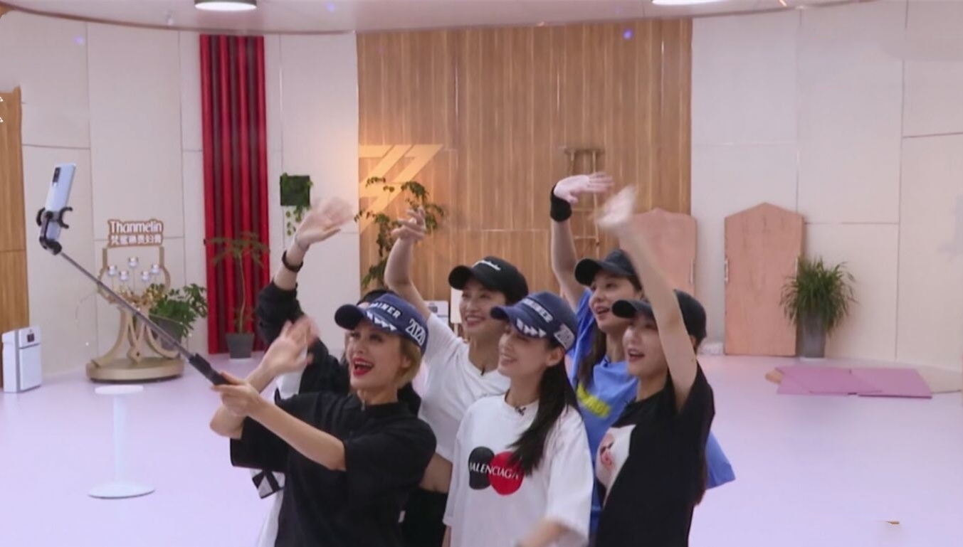 歌曲|乘风破浪:为啥慢歌《情人》能夺冠,宁静组的《莲》却遭吐槽?