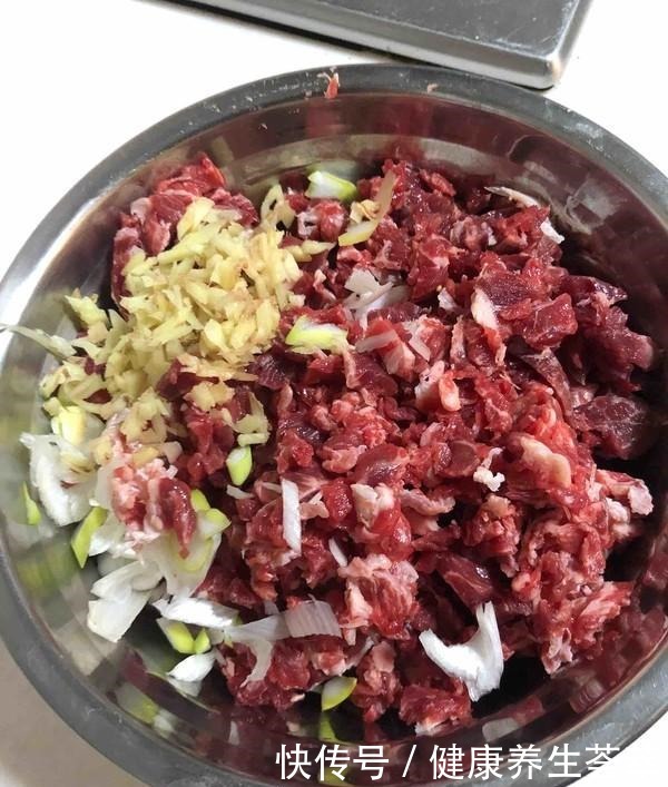 秘制|婆婆的秘制牛肉酱,美味无添加,拌饭利器就是它,再也不用出去买