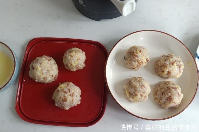 做法|我家今天的早餐,又香又好吃,挺简单的,网友这做法第1次见