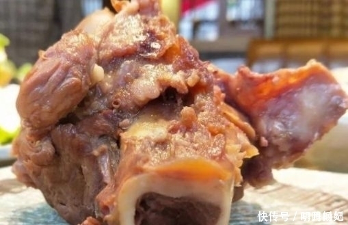 般都|十几元1斤的大骨头,自助才29元1位,了解后才知,老板真的不会亏