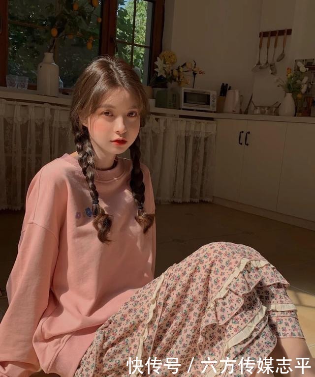 跟着|早秋就跟着博主穿卫衣，太洋气了吧！