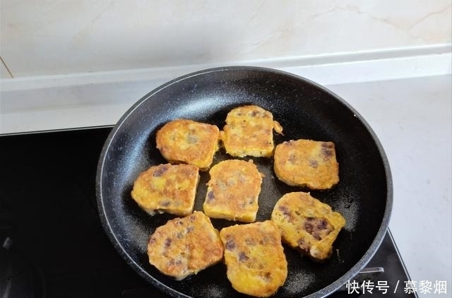 生活|老两口的极简早餐,10分钟上桌,价格不贵吃得舒服,生活美如诗